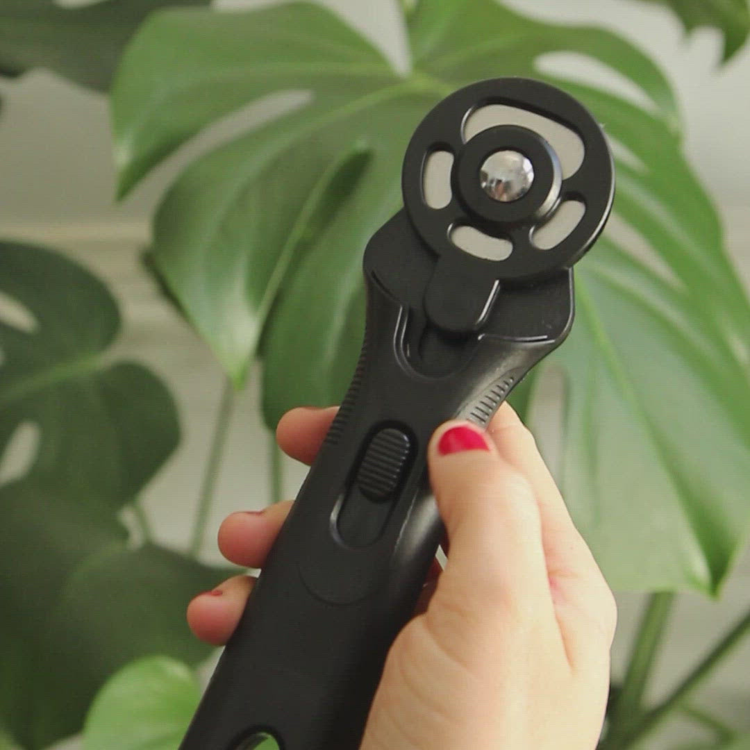 black rotary cutter