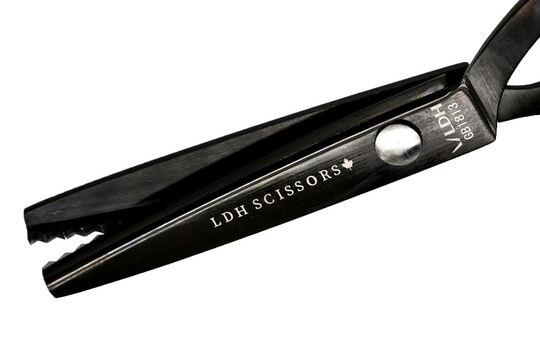 black pinking scissors