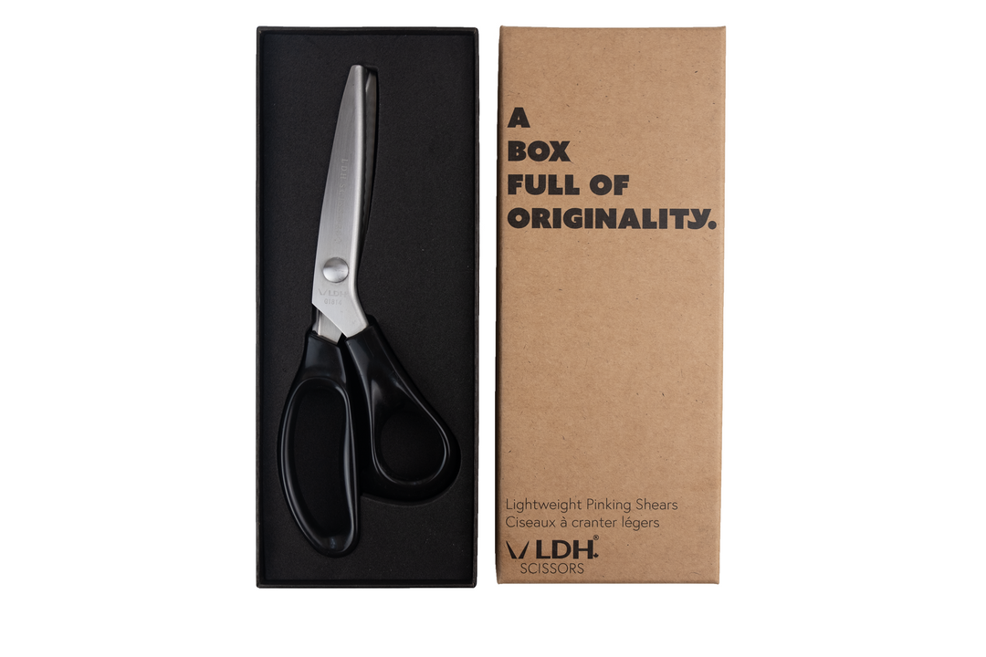 Lightweight Pinking SCISSORS