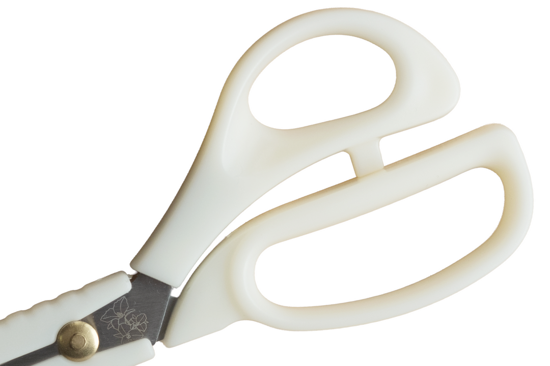 Bloom Series 8.5" Fabric Scissors - White