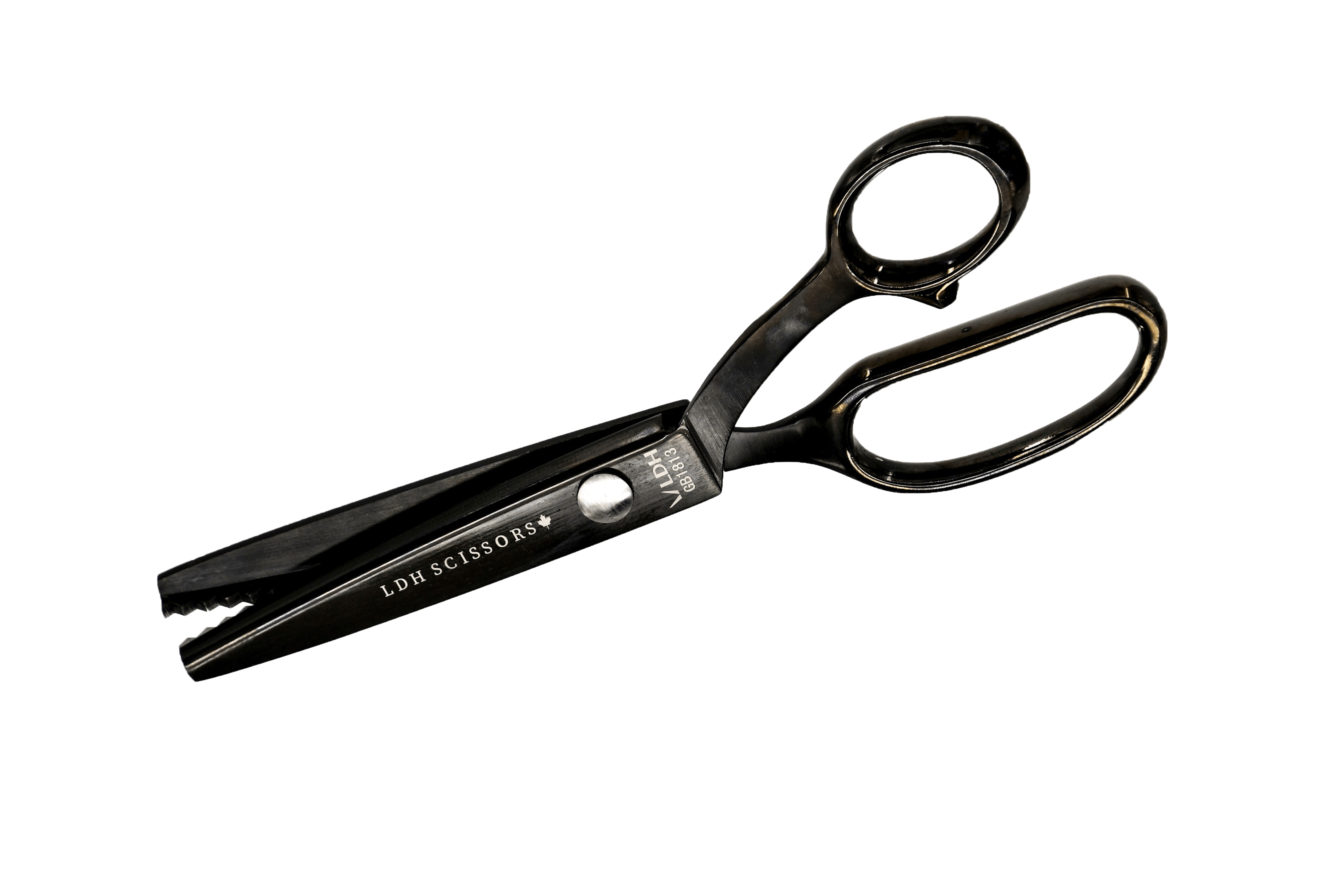 black pinking scissors 